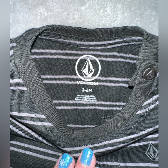 NWT Volcom Baby Shirt - Picture 4 of 4